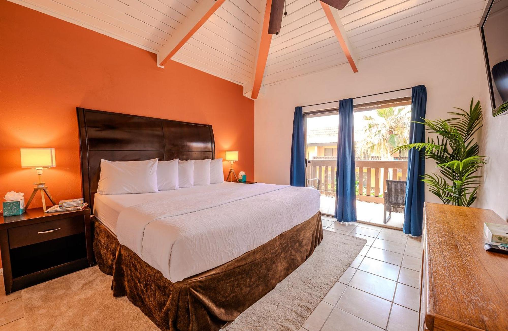 Kingfishers Retreat Serene 1Br Escape With Balcony 207 South Padre Island Buitenkant foto